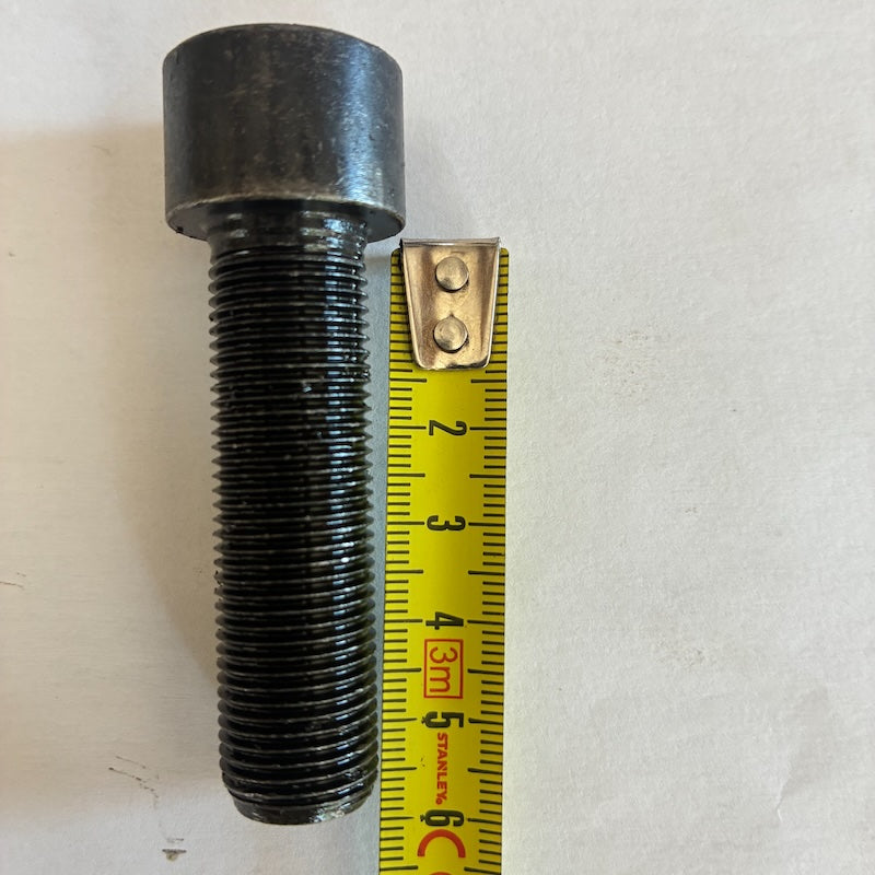 vis à tête cylindrique UNF 5/8" pour déssoucheuses 57mm